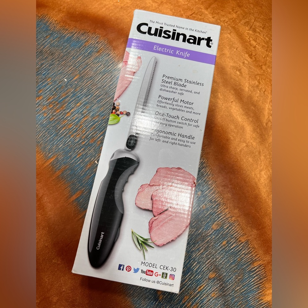 NWT Cuisinart Electric carving Knife new